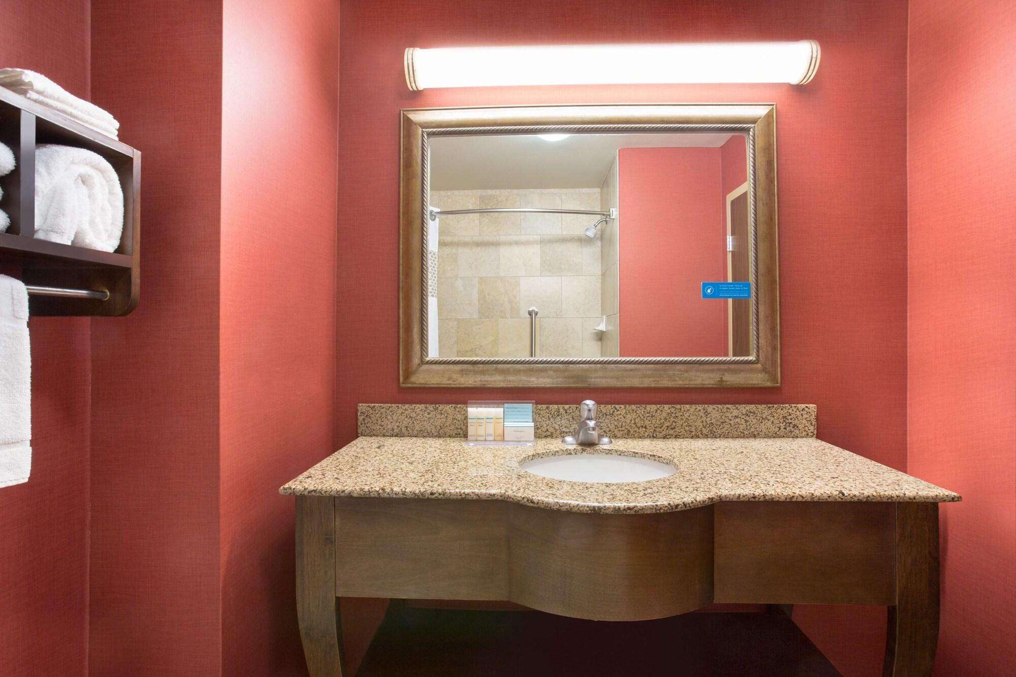 Hampton Inn Siloam Springs Экстерьер фото