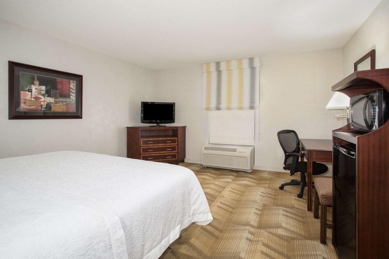 Hampton Inn Siloam Springs Экстерьер фото