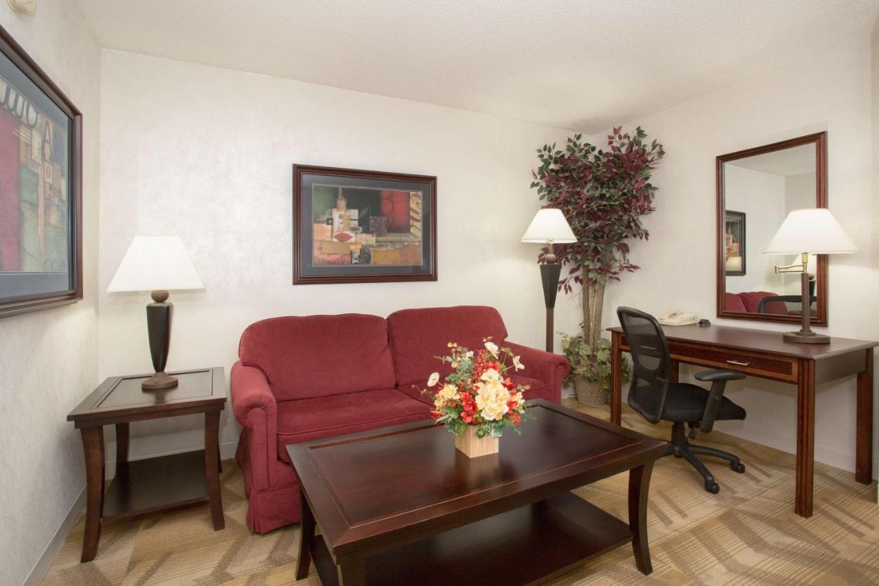 Hampton Inn Siloam Springs Экстерьер фото